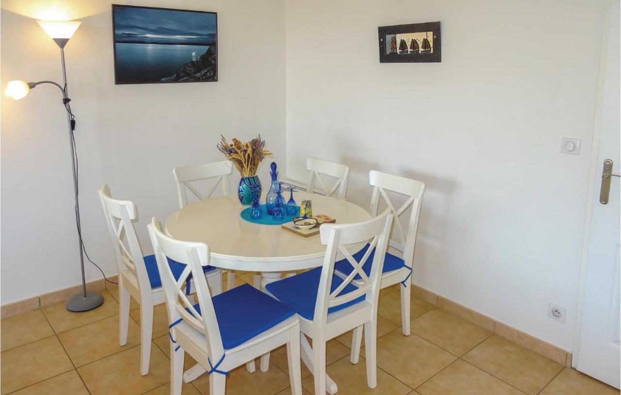Amazing Apartment In Колюр Екстериор снимка