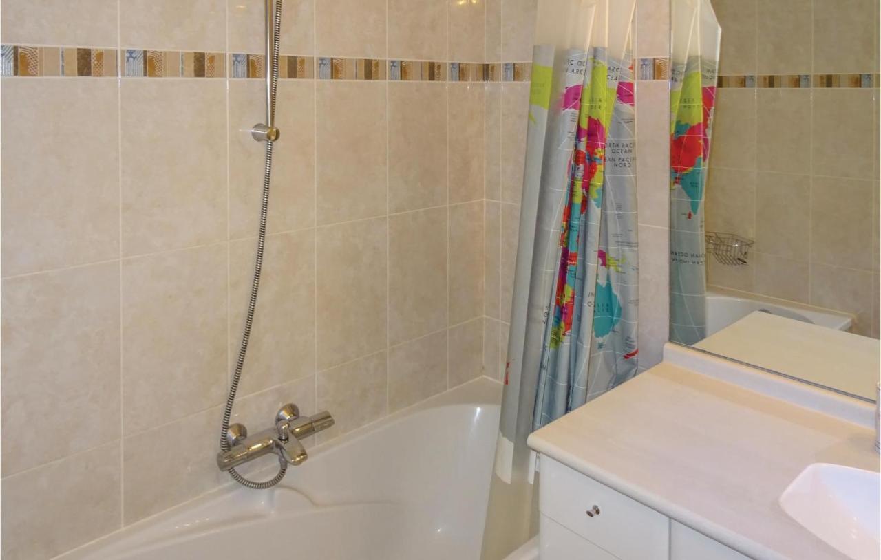 Amazing Apartment In Колюр Екстериор снимка